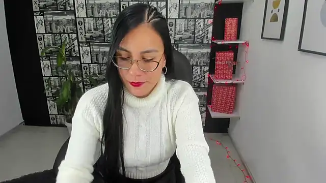Agata-Moon online show from 01/04/25, 04:22