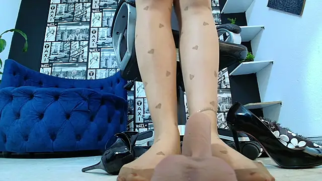 Agata-Moon online show from 12/17/25, 12:05