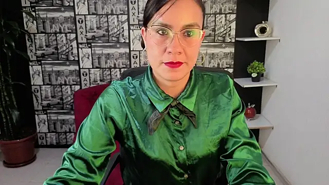 Snapshot of Agata-Moon chatting on 07/31/26, 06:51 Agata-Moon online show from 07/31/26, 06:51