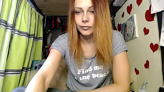 Snapshot of HarleyQuinn_69 chatting on 09/11/25, 11:43 HarleyQuinn 69 online show from 09/11/25, 11:43