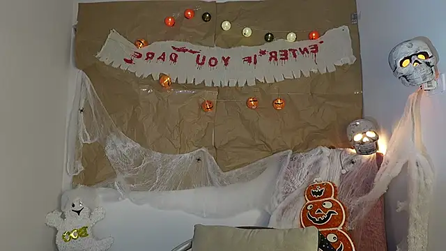 nerak 1a  online show from 10/23/25, 07:34