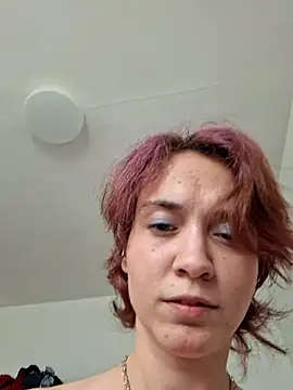 Snapshot of kaca098 chatting on 03/16/25, 12:44 kaca098 online show from 03/16/25, 12:44