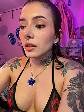LiliJones  online show from 05/27/26, 10:51