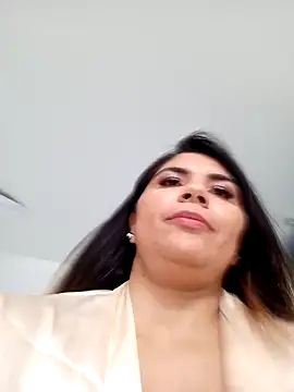 Luna Dumont online show from 01/25/25, 02:03