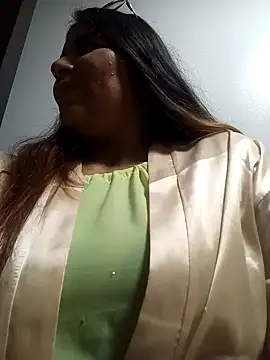 Luna Dumont online show from 01/27/25, 10:49