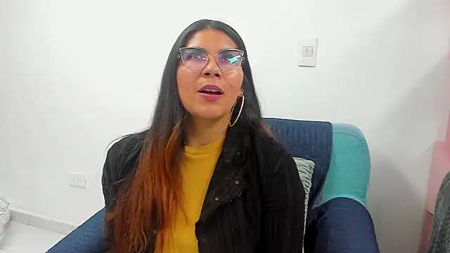 Luna Dumont online show from 01/30/25, 11:44