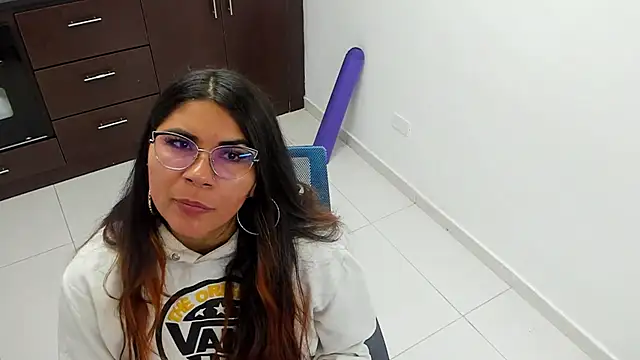 Luna Dumont online show from 02/02/25, 11:19