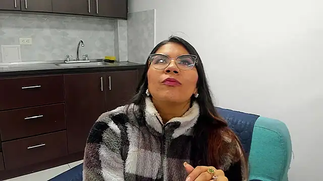 Luna Dumont online show from 02/13/25, 11:17