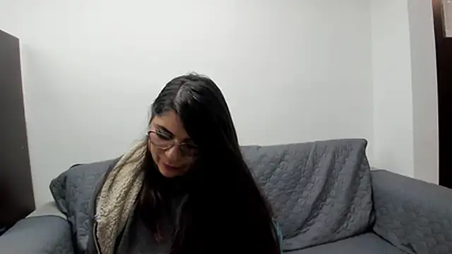 Luna Dumont online show from 10/30/25, 11:11