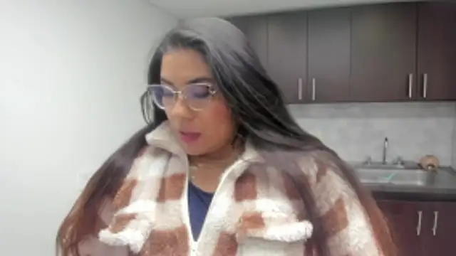 Snapshot of Luna_Dumont chatting on 01/06/26, 11:14 Luna Dumont online show from 01/06/26, 11:14