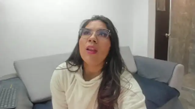 Snapshot of Luna_Dumont chatting on 01/07/26, 11:12 Luna Dumont online show from 01/07/26, 11:12