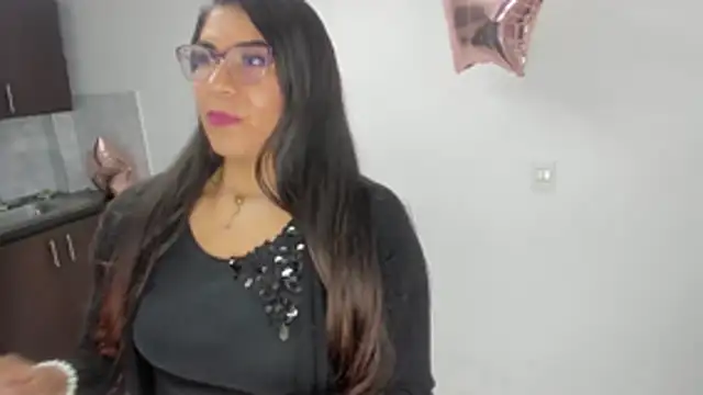 Snapshot of Luna_Dumont chatting on 02/22/26, 10:58 Luna Dumont online show from 02/22/26, 10:58