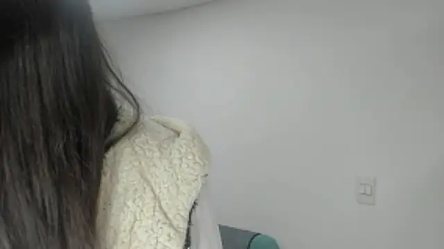 Snapshot of Luna_Dumont chatting on 04/24/26, 11:23 Luna Dumont online show from 04/24/26, 11:23