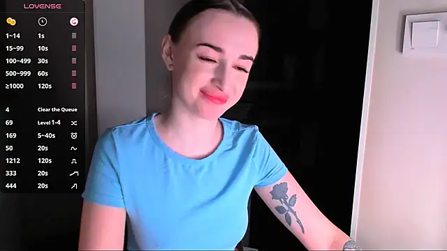 Snapshot of Kimmberr chatting on 01/10/25, 03:29 Kimmberr online show from 01/10/25, 03:29
