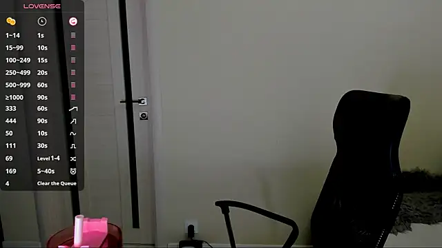 Snapshot of Kimmberr chatting on 09/22/25, 03:08 Kimmberr online show from 09/22/25, 03:08