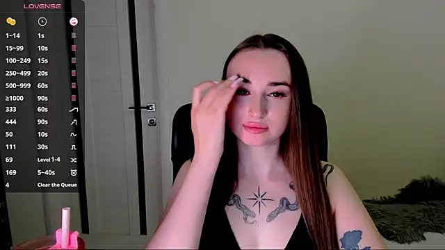 Snapshot of Kimmberr chatting on 09/23/25, 03:42 Kimmberr online show from 09/23/25, 03:42