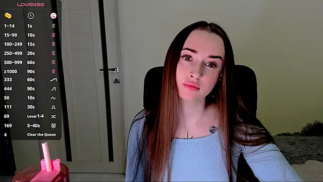 Snapshot of Kimmberr chatting on 10/14/25, 04:35 Kimmberr online show from 10/14/25, 04:35