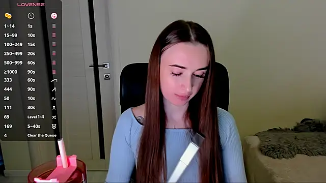 Snapshot of Kimmberr chatting on 10/21/25, 03:40 Kimmberr online show from 10/21/25, 03:40