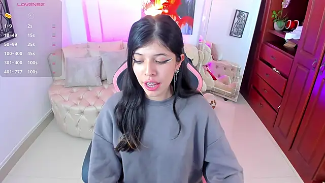 NATAASHA    online show from 12/24/24, 10:22