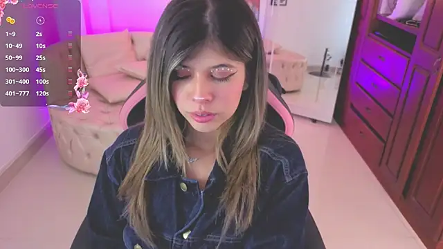 NATAASHA    online show from 11/20/25, 03:07