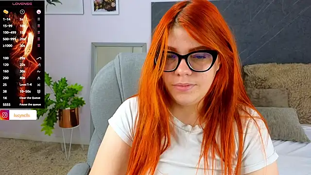 lucie nicolls online show from 12/17/24, 10:43