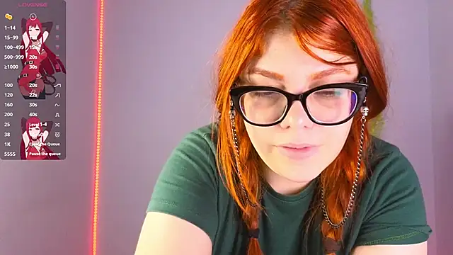 lucie nicolls online show from 02/14/25, 11:09