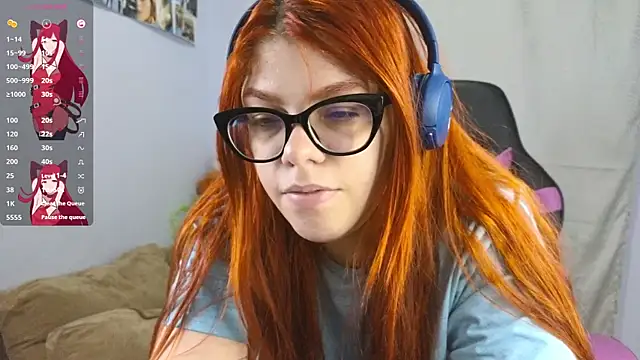 lucie nicolls online show from 02/21/25, 10:04