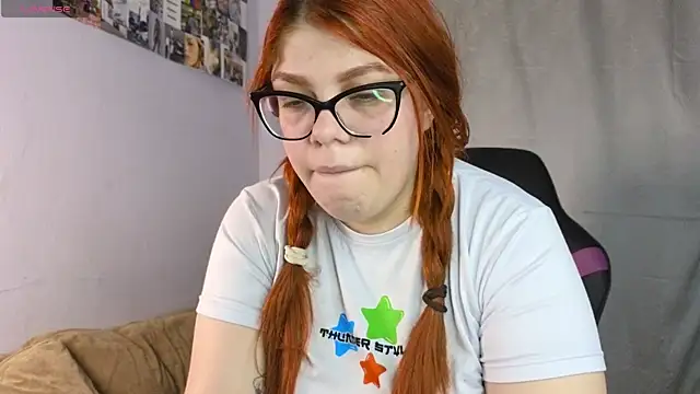 lucie nicolls online show from 02/26/25, 07:49