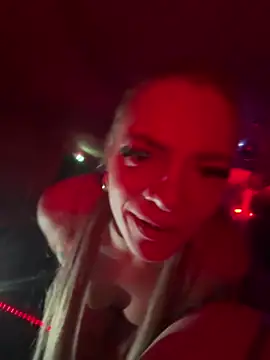 Snapshot of LizzyLush_ chatting on 03/23/25, 01:09 LizzyLush  online show from 03/23/25, 01:09