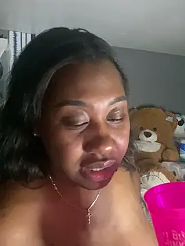 Snapshot of juicesowet chatting on 02/09/25, 07:49 juicesowet online show from 02/09/25, 07:49