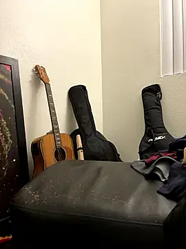 Snapshot of MidnightFlexxx chatting on 12/08/24, 09:24 MidnightFlexxx online show from 12/08/24, 09:24