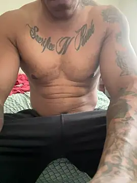 Snapshot of MidnightFlexxx chatting on 01/10/25, 06:17 MidnightFlexxx online show from 01/10/25, 06:17