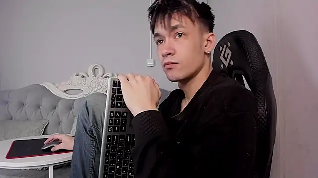 CalvinOwens online show from 02/01/25, 03:52