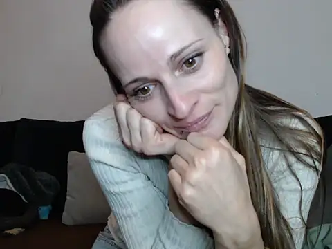 naikah714 online show from 02/03/25, 05:24