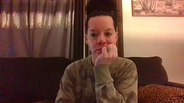 SidneyRaee online show from 12/04/24, 04:38
