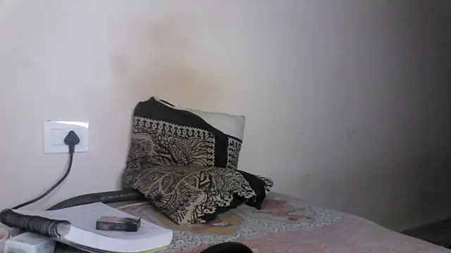 Snapshot of just_fucks chatting on 10/16/25, 10:55 just fucks online show from 10/16/25, 10:55