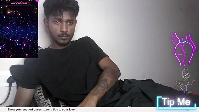 Snapshot of just_fucks chatting on 10/24/25, 07:21 just fucks online show from 10/24/25, 07:21