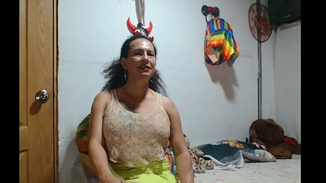 Snapshot of abbycrespa chatting on 03/18/25, 03:31 abbycrespa online show from 03/18/25, 03:31