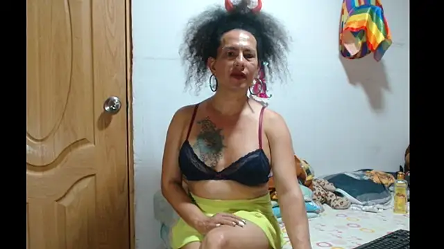 Snapshot of abbycrespa chatting on 03/18/25, 09:53 abbycrespa online show from 03/18/25, 09:53