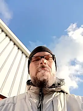 Snapshot of JCF1987 chatting on 11/20/25, 01:22 JCF1987 online show from 11/20/25, 01:22