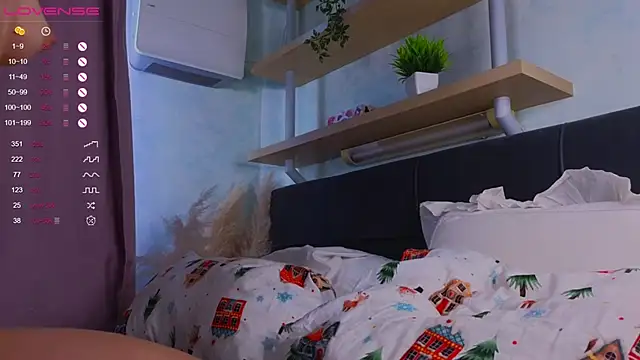 IdaValenti online show from 02/05/25, 04:06