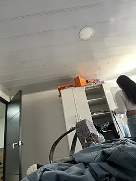 Snapshot of Cataleya_hxc chatting on 12/20/24, 01:54 Cataleya hxc online show from 12/20/24, 01:54