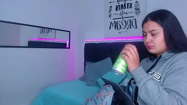 Snapshot of Cataleya_hxc chatting on 02/24/25, 11:52 Cataleya hxc online show from 02/24/25, 11:52