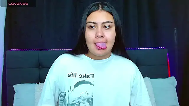 Snapshot of Cataleya_hxc chatting on 03/06/25, 03:35 Cataleya hxc online show from 03/06/25, 03:35