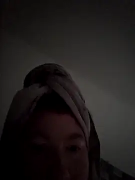 Snapshot of dieGeile0411 chatting on 10/16/25, 12:06 dieGeile0411 online show from 10/16/25, 12:06