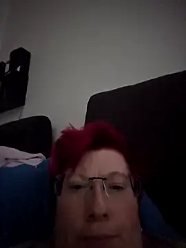 Snapshot of dieGeile0411 chatting on 10/29/25, 11:23 dieGeile0411 online show from 10/29/25, 11:23