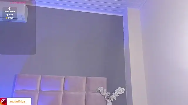  frida1 online show from 11/17/25, 12:55