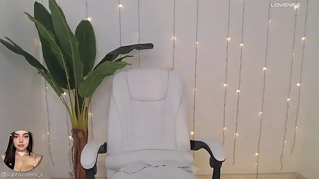 sophialorens s online show from 01/26/25, 06:37