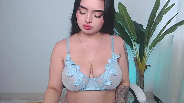 sophialorens s online show from 03/05/25, 07:06