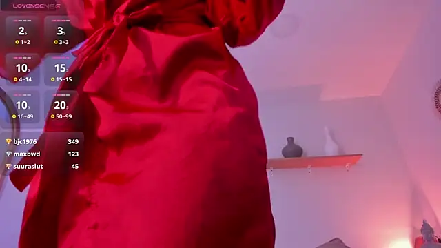 Snapshot of moll1e_ chatting on 02/17/25, 05:53 moll1e online show from 02/17/25, 05:53